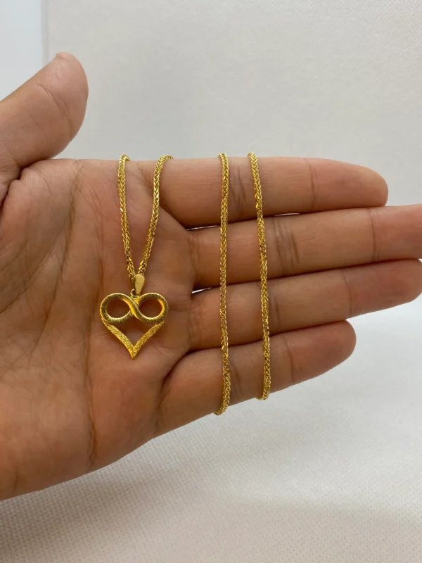 18kGold infinity Heart Necklace ,heart Necklace 19.5 inches , For her , Valentin's Gift